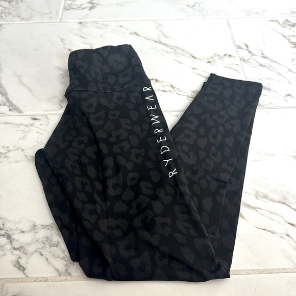 Ryderwear animal instinct backpack cheetah print scrunch booty medium M - Picture 2 of 4